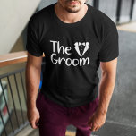 GROOM (namn) T Shirt<br><div class="desc">Gumman kommer att kärlek den här t-shirt när han får redo för sin stora dag. Texten säger GROOM. Samma text och färg upprepar sig på baksidan av denna t-shirt. Texten är en bild så att färg kan ändras till vad du vill.</div>
