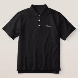 Groom Polo Shirt<br><div class="desc">Groom Polo Shirt som visas i svart med vit broderad text.</div>