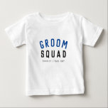 Groom Squad | Modern Bachelor Groomsman Snyggt T Shirt<br><div class="desc">Cute, enkel, snyggt "Groom Squad" citerar pojke tshirt med modern, minimalistisk typografi i svart och marinblå i ett coola trendig stil. Sloganen, namn och rollen kan lätt vara personlig med namn i era grupperingar, till exempel brudgumm, bäste man, groomsman, Far i Groom, Page Boy och så mycket mer! Matchning av...</div>