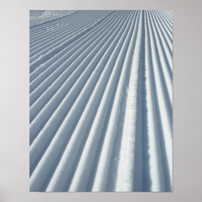 Groomed Ski snöpbana Poster (Framsidan)