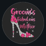 Grooms Fabulous Mor Lycklig Bröllop Marry Marrie Runt Klistermärke<br><div class="desc">Grooms Fabulous Mor Lycklig Bröllop Marry gift</div>