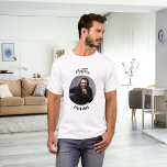 Groomsman-fotokandidat T Shirt<br><div class="desc">Anpassa och lägg till ett foto i cirkuläret ram. Lägg till en namn</div>