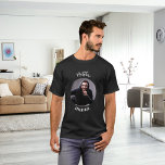 Groomsman svartvit fotokandidat t shirt<br><div class="desc">Anpassa och lägg till ett foto i cirkuläret ram. Lägg till en namn</div>