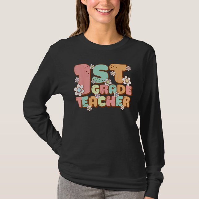 Groovy 1st First Grade Teacher Back to School Firs T Shirt (Framsida)