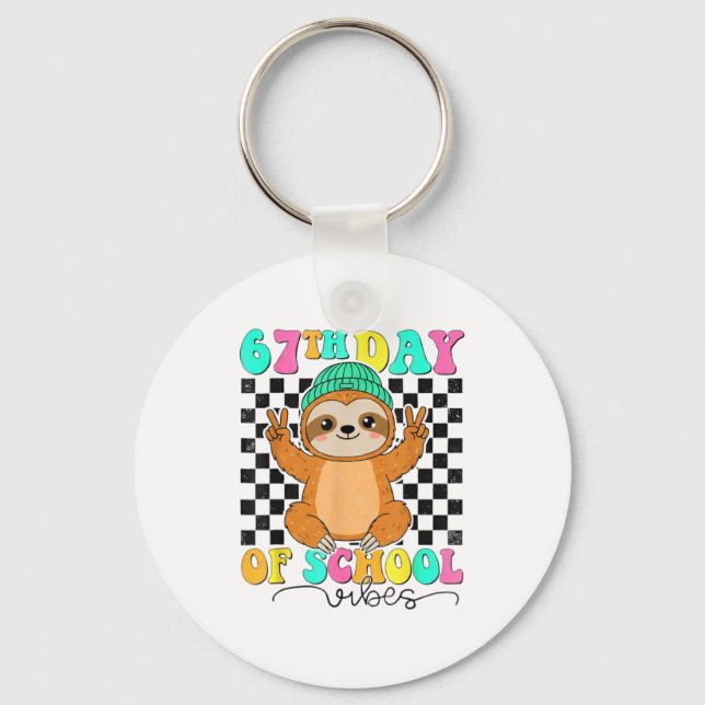 Groovy 67 Days Of School Funny 67 Students Peace S Nyckelring (Framsida)