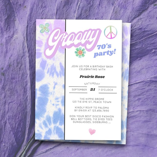 Groovy 70's Party Pastel Tie Dye Birthday Inbjudningar (Groovy 70's Birthday Party Invitation for anyone of any age with vintage retro tie dye style)