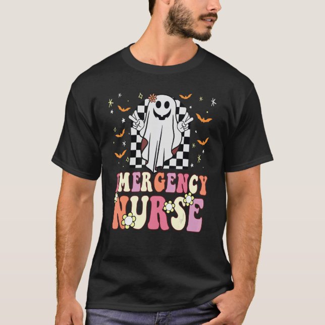 Groovy Akut Room Nurse Ghost Retro ER Future T Shirt (Framsida)