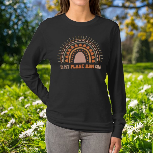 Groovy Boho Earthy Rainbow in my Plant Mamma Era T Shirt (Skapare uppladdad)