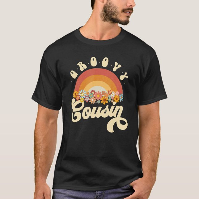 Groovy Cousin Retro Rainbow Colorful Flowers Desig T Shirt (Framsida)