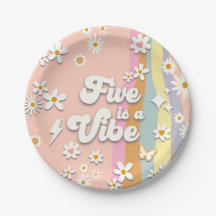 Groovy Fem är en Vibe Birthday Plate