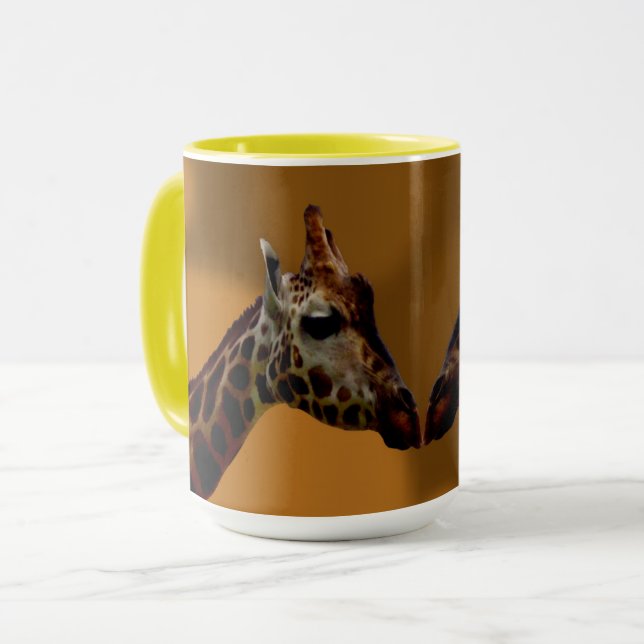 Groovy Giraffe A Go, Mugg (Framsida vänster)