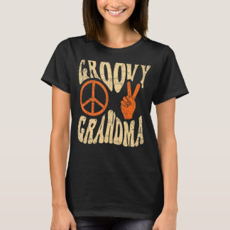 Groovy Grandma 70s Aesthetic Nostalgia 1970's Retr T Shirt