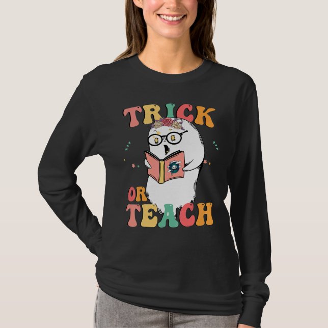 Groovy Halloween Teacher Outfits Retro Spooky Ghos T Shirt (Framsida)