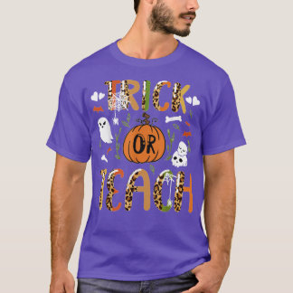 Groovy Halloween Trick eller Teach Thanksgiving T Shirt