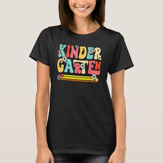 Groovy Hej Kindergarten Vibes Retro Teacher Tillba T Shirt (Framsida)