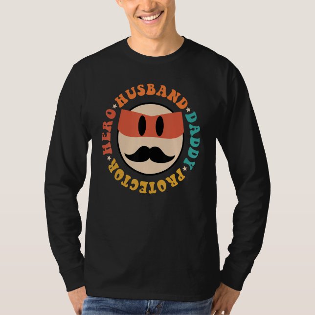 Groovy Hippie Husband Daddy Protector Hero Dad Fat T Shirt (Framsida)