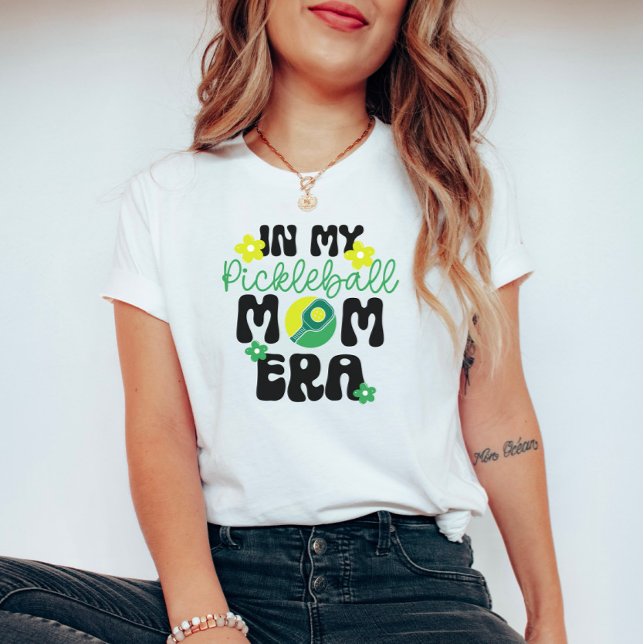 Groovy i min Pickleball-mamma-era T-shirt (Skapare uppladdad)