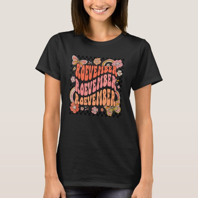 Groovy Kvinna Roevember Retro Fjäril Regnbåge Flo T Shirt (Framsida)