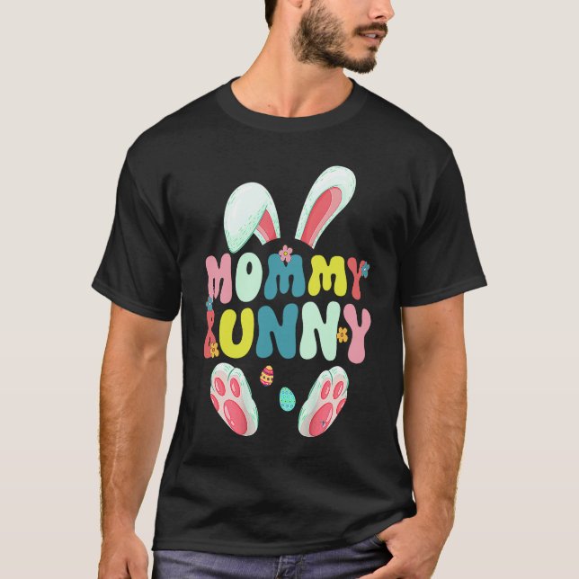Groovy Mommy Bunny Cute Matching Family Easter T Shirt (Framsida)