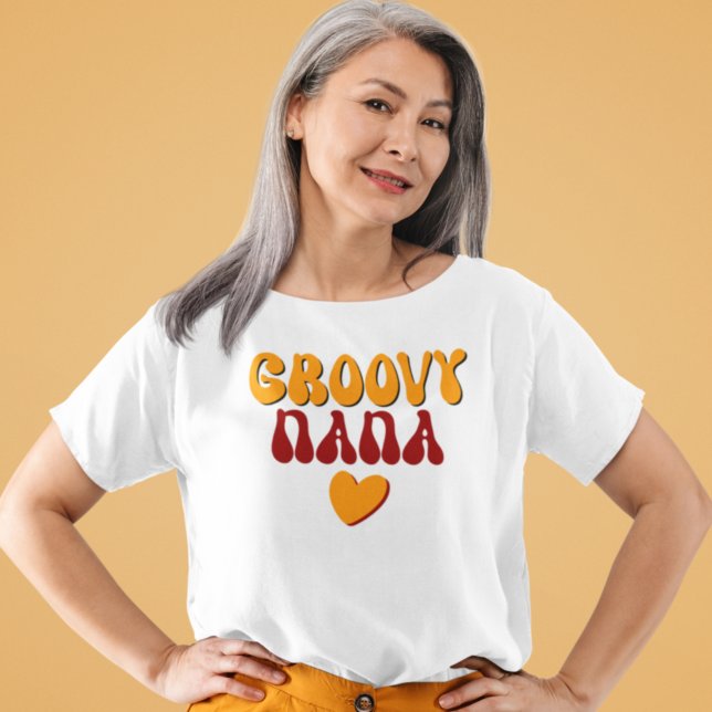 Groovy Nana Retro Typography Heart T- Shirt T Shirt (Skapare uppladdad)