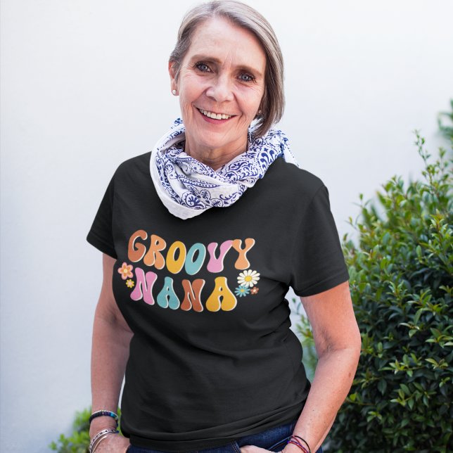 Groovy Nana Tipografia Retro T Shirt (Skapare uppladdad)
