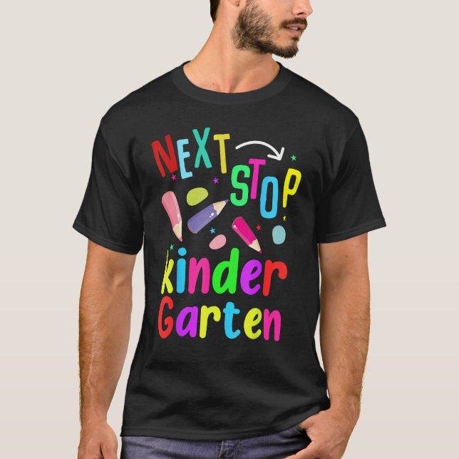 Groovy Next Stop Kindergarten Preschool Graduation T Shirt (Framsida)