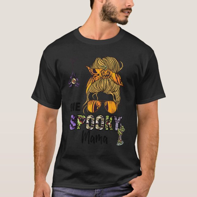 Groovy One Spooky Mama Witchy Mama Skull Witch T Shirt (Framsida)