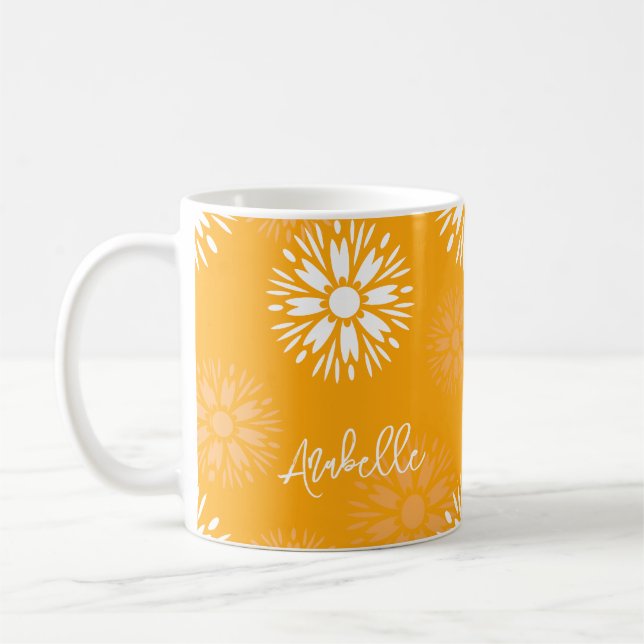 Groovy Orange Daisy Flower Retro Blommigt Namn Kaffemugg (Vänster)