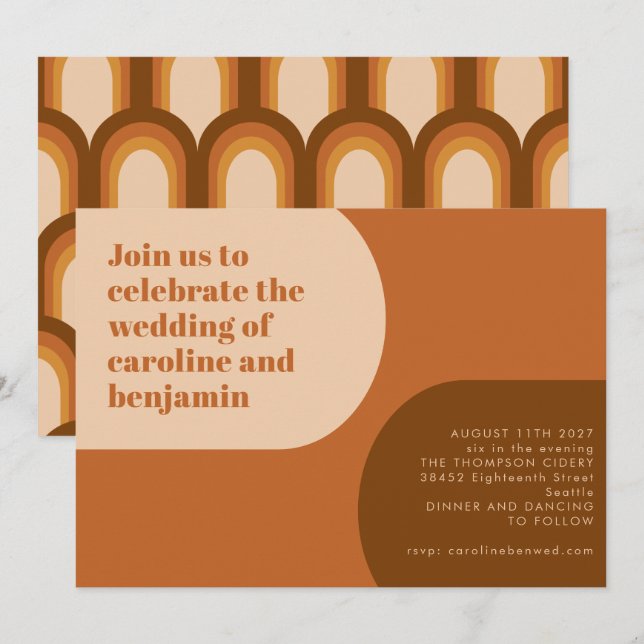 Groovy Retro 70:s Arch Shape Tan Terracotta Bröllo Inbjudningar (Fram/baksida)
