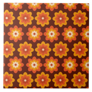Groovy retro 70-tal boho hippie orange blommönster kakelplatta