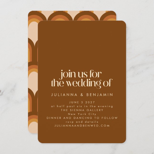 Groovy Retro 70s Design Brown Unik Roligt Bröllop Inbjudningar (Fram/baksida)