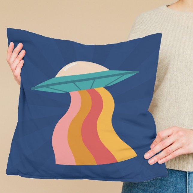 Groovy Retro Alien SpacesStyrelse Rainbow Kudde (Groovy Retro Alien Spaceship Rainbow Throw Pillow UFO college dorm room decor decoration toss pillow)