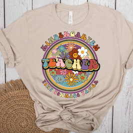 Groovy Retro Blommigt Kindergarten Lärare Namn T Shirt