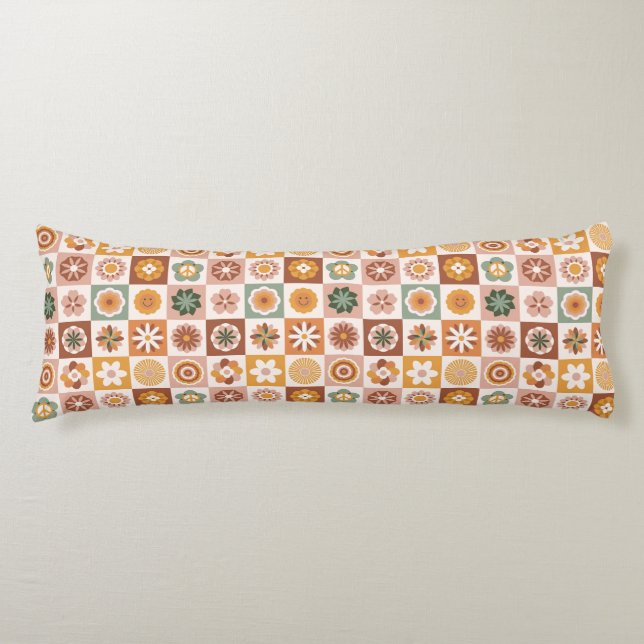 Groovy Retro Floral Checked Kroppskudde (Framsidan)