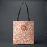 Groovy Retro Orange Blommönster Monogram Tygkasse<br><div class="desc">Den Groovy Retro Orange Florals Monogram Tote Bag är ett stilrent och funktionellt tillbehör perfekt för alla tillfällen. Med sitt djärva orangea blommiga mönster och personliga monogram lägger denna tote en livfull färgklick till din garderob. Rymlig nog att bära alla dina nödvändigheter, oavsett om du är på väg till stranden,...</div>