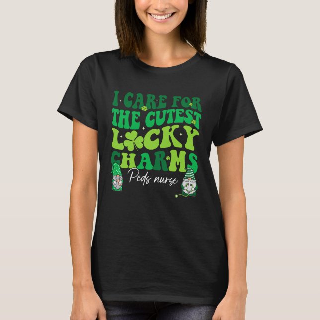 Groovy Retro Peds Nurse St Patrick s Day Pediatric T Shirt (Framsida)