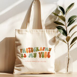 Groovy Retro Photography är My Vibe, Photograf Tygkasse<br><div class="desc">Groovy,  1970-talets stil-reflektor "Photography Is My Vibe" tote för fotografer.</div>