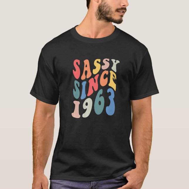 Groovy Sassy Sedan 1963 1963 Kvinnors Födelsedagsf T Shirt (Framsida)