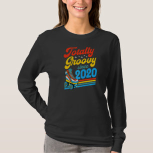 Groovy sedan 2020 Retro Roller Skate Birth T Shirt