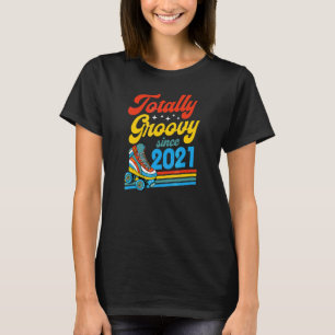 Groovy sedan 2021 Retro Roller Skate Birth T Shirt