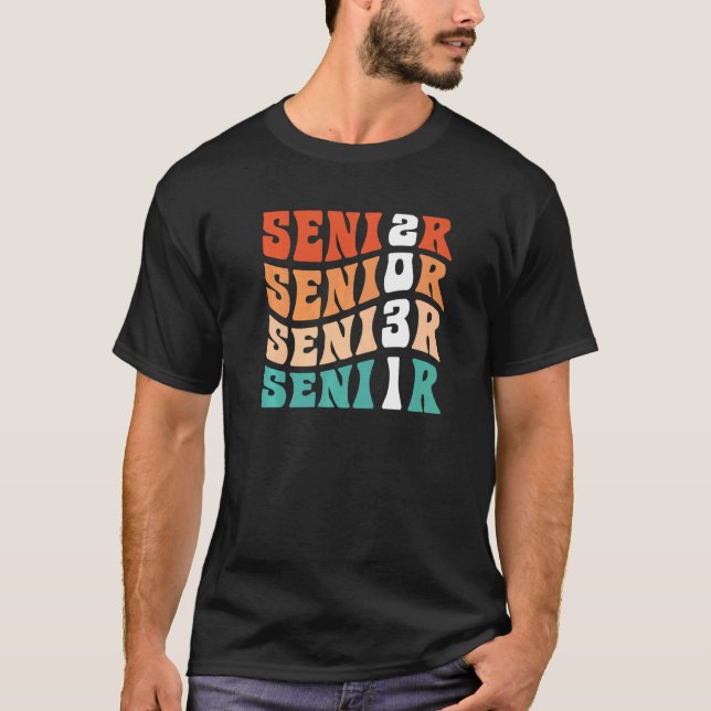 Groovy Senior 2031 Graduation My Last First Day Se T Shirt (Framsida)