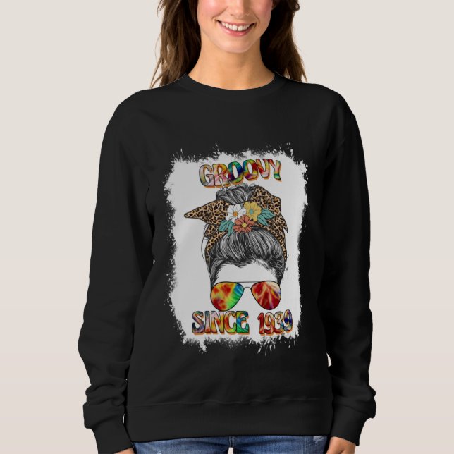 Groovy Since 1939 Messy Bun Hip Retro 60s 70s T Shirt (Framsida)