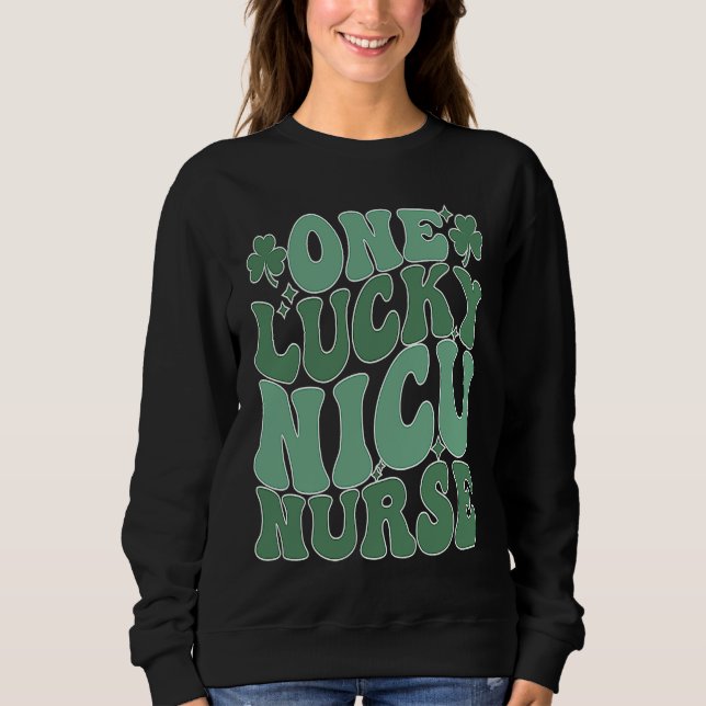 Groovy St Patrick's Day NICU Nurse Shamrock NICU N T Shirt (Framsida)