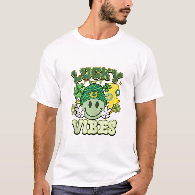 Groovy St patricks day T Shirt (Framsida)