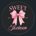 Groovy Sweet 16th Birthday Girl Coquette Bow 16 Ye Runt Klistermärke<br><div class="desc">Groovy Sweet 16:e födelsedagstjuvens kokvettefat,  16 år gammal T-shirt.png</div>