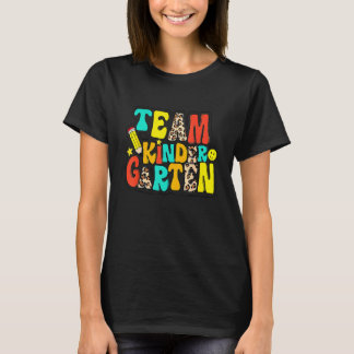Groovy Team Förskola Leopard Tillbaka Till Skolan T Shirt