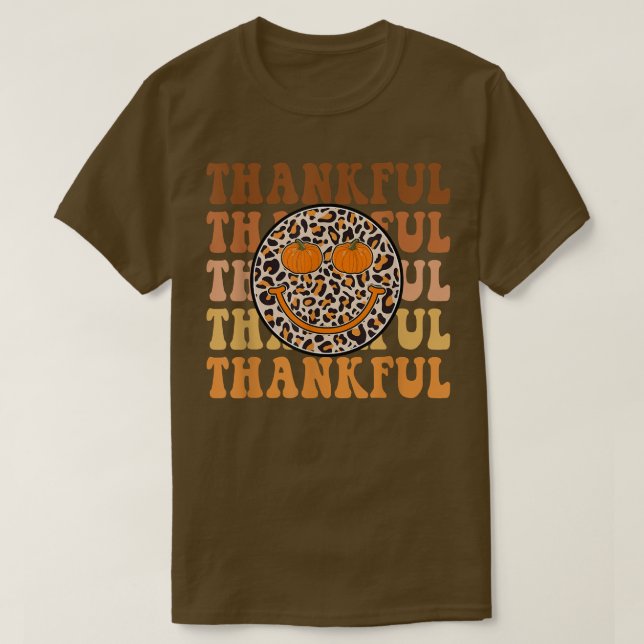 Groovy Thankful Hej Fall Leopard Retro Autumn Th T Shirt (Design framsida)