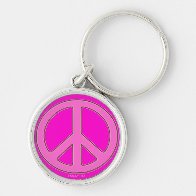 GROOVY TIMZ PEACE KEYCHAINS - ROSA GIFTS - ROLIGT RUND SILVERFÄRGAD NYCKELRING (Framsidan)