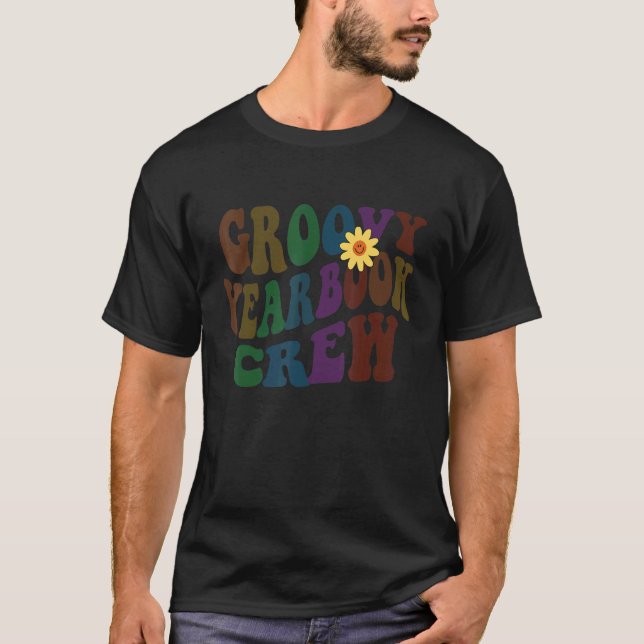 GROOVY YEARBOOK CREW Retro Publiceringsredigerare  T Shirt (Framsida)