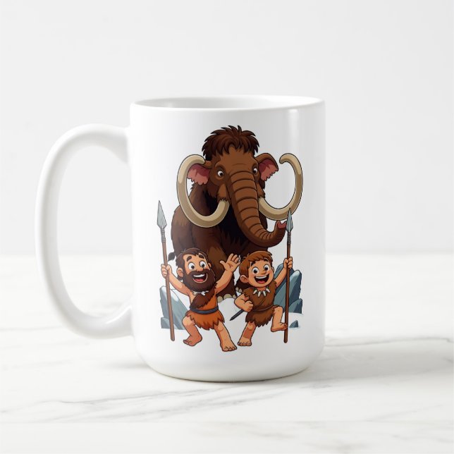 Grottmännens pappa och son jaktar mammut kaffemugg (Vänster)